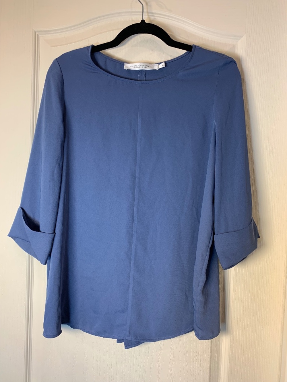 Contemporaine by Simons Blue Blouse Size S Elegant 3/4 Sleeve Minimalist Top